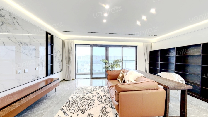 花样年对越天二手房实景图