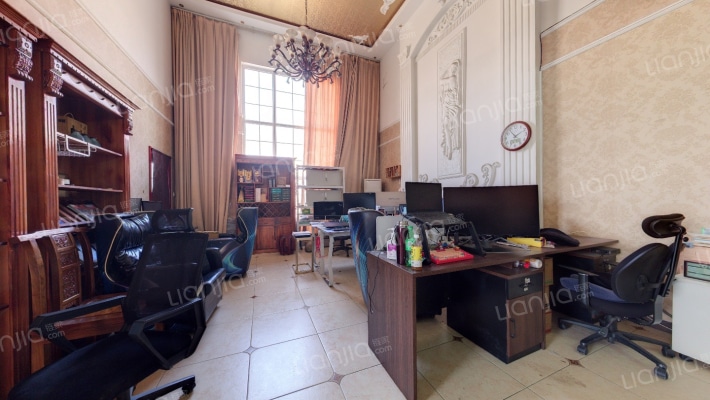 加州水郡一期二手房实景图