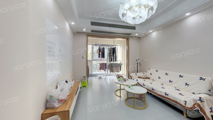 依山龙郡二手房实景图