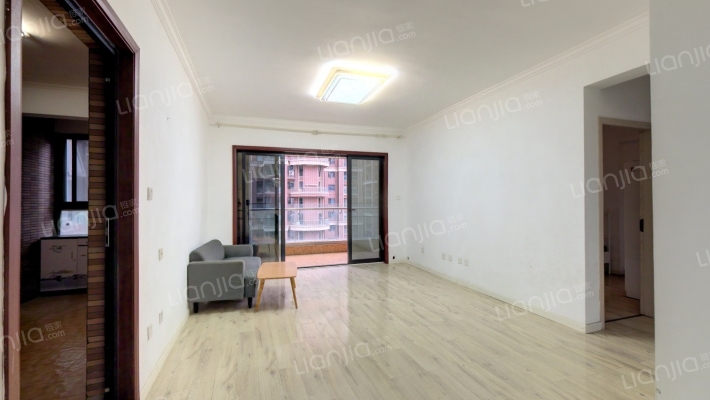 中德英伦联邦A区二手房实景图