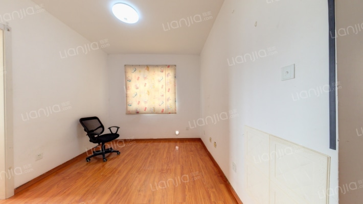 佘北家园紫鹃苑二手房实景图