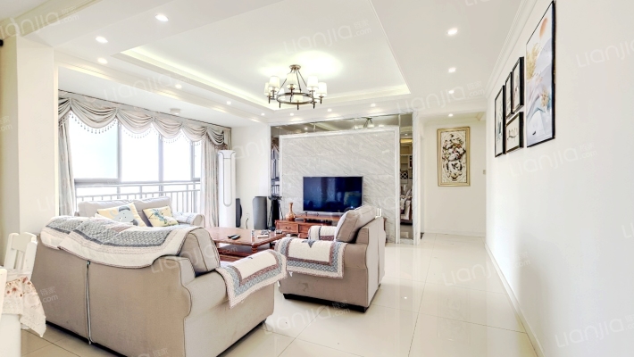 傲城二手房实景图