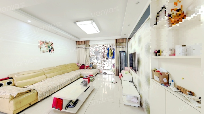 蓝鼎滨湖假日枫丹园二手房实景图