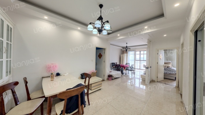 金润香江丽景南区二手房实景图