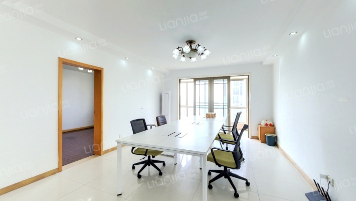 蓝宝湾花园二手房实景图