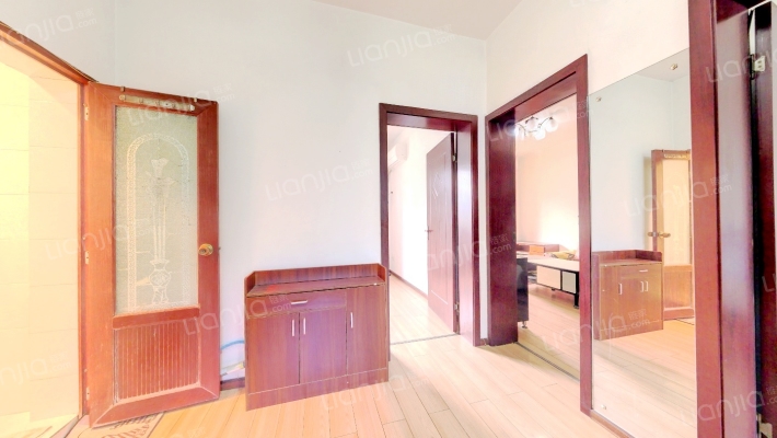 钢管厂五区二手房实景图