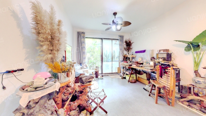 新鸥鹏拉菲公馆D区二手房实景图