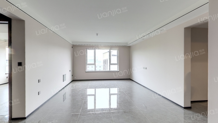 保利天汇二手房实景图