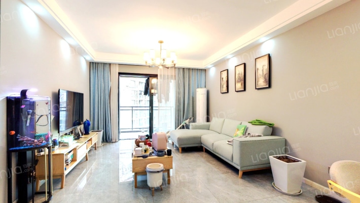 中振湖霞郡二手房实景图