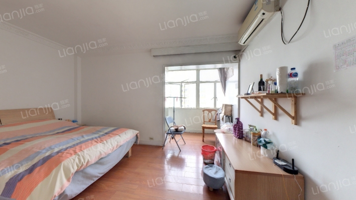 上影公寓二手房实景图