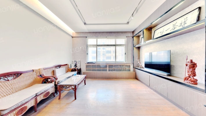 世纪广场二手房实景图