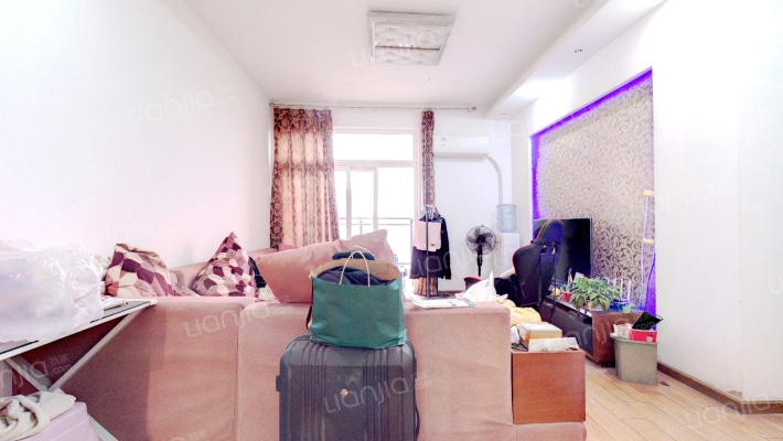 比华利国际城二期二手房实景图