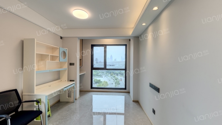 中海和平之门二手房实景图