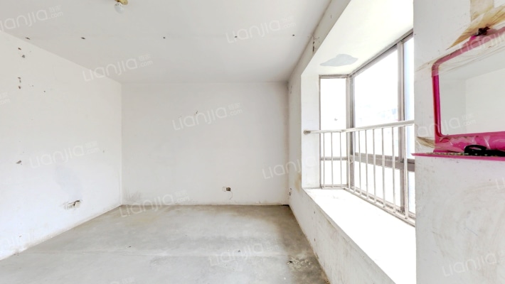 高浪嘉园二手房实景图