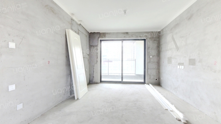 正弘碧湖苑二手房实景图