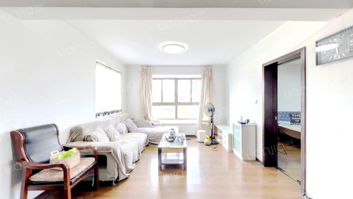 银辰新苑二手房实景图