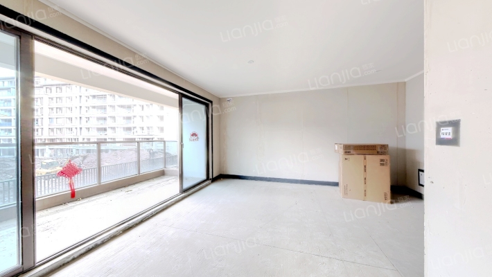 高新泷悦长安一期二手房实景图