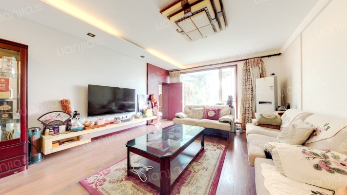 纬度18二手房实景图