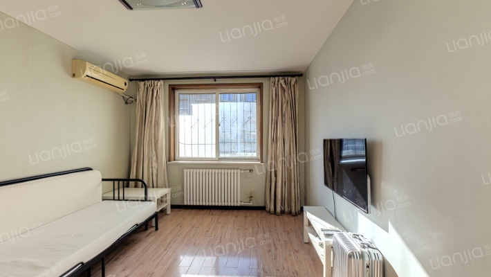 新澳花园二手房实景图