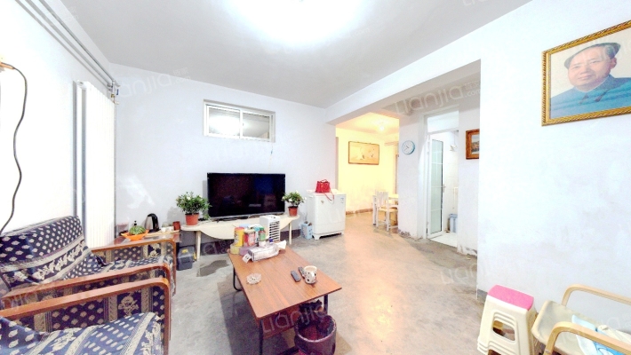 卫生路3号院二手房实景图