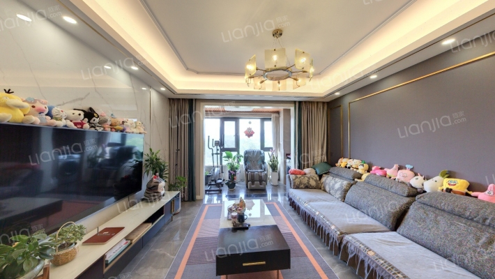 领馆1号二手房实景图