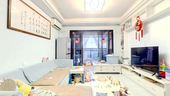 大族河山二手房实景图