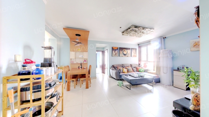 万佳丽都二手房实景图