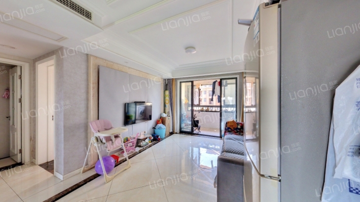 东方蓝海五期二手房实景图