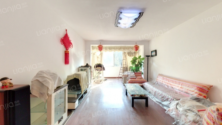 新湾里区新天家园二手房实景图