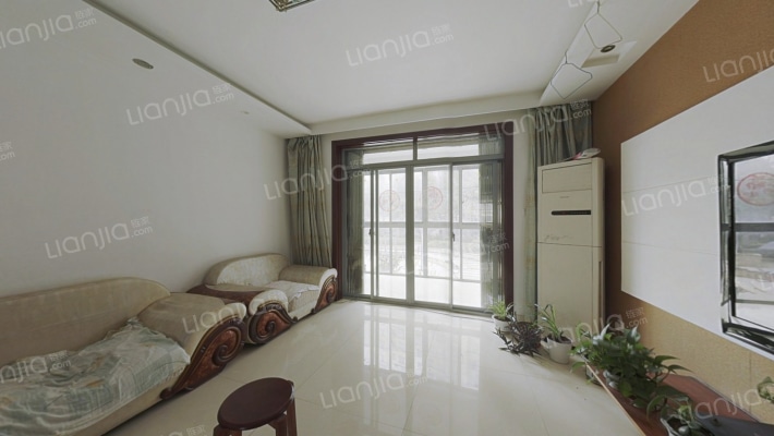 南山华庭二手房实景图