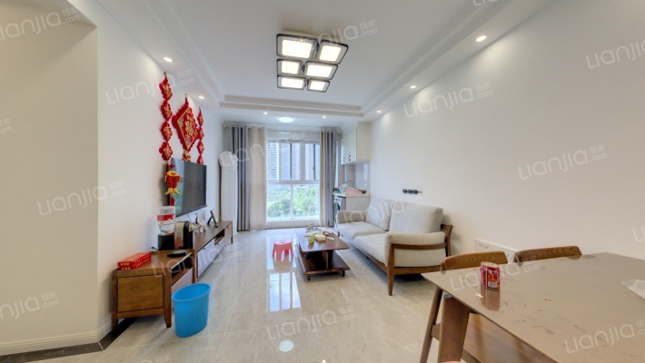 中南世纪雅苑二手房实景图