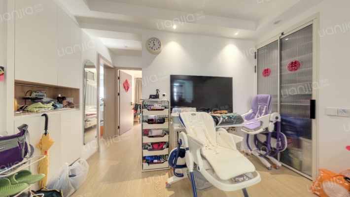 民主花园二手房实景图