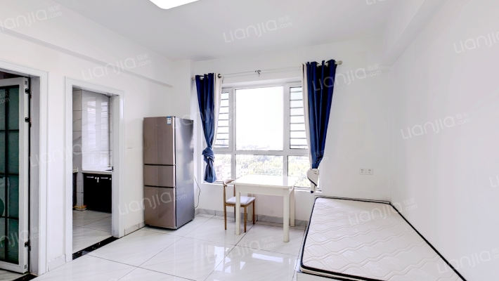 磊阳天府二手房实景图