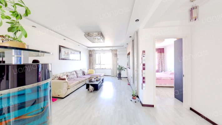 三一新天地二手房实景图