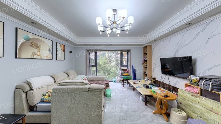 银泰新苑二手房实景图