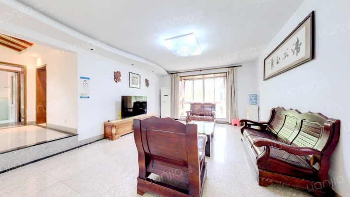 四季花语二手房实景图