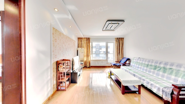 保利林语E区一期二手房实景图