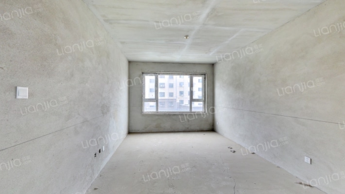 雾凇花园二手房实景图