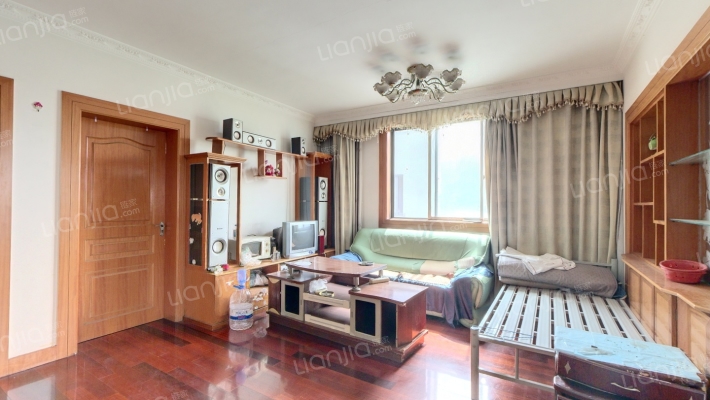 新苑花园一区二手房实景图