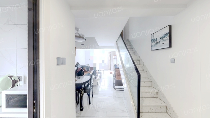 众友新宸中心二手房实景图