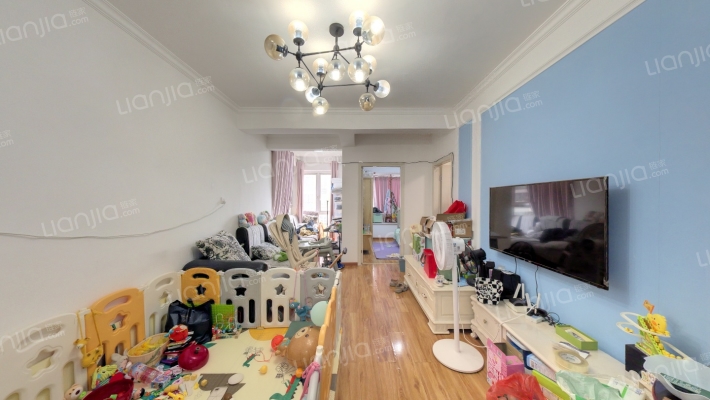 英伦金沙二手房实景图