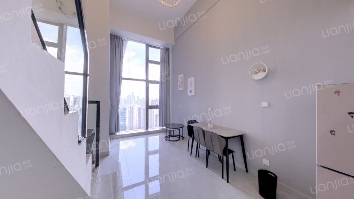 卓越中寰二手房实景图