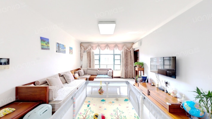 第一大街逸水湾二手房实景图