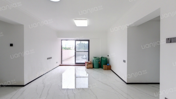 华师大学宿舍高教新村二手房实景图