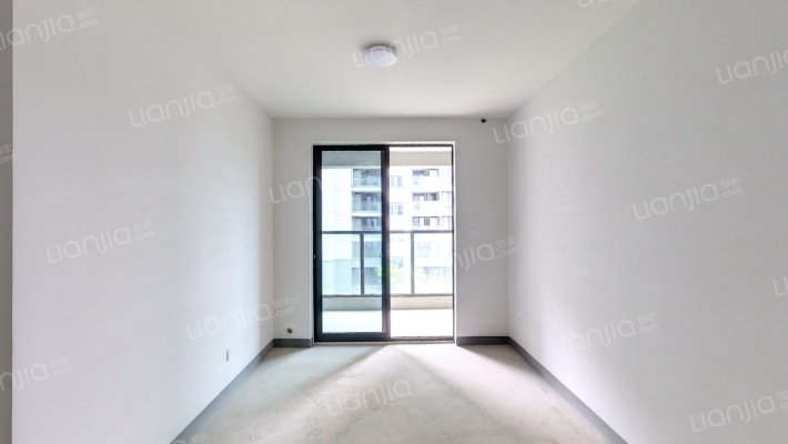 沙利港府二手房实景图