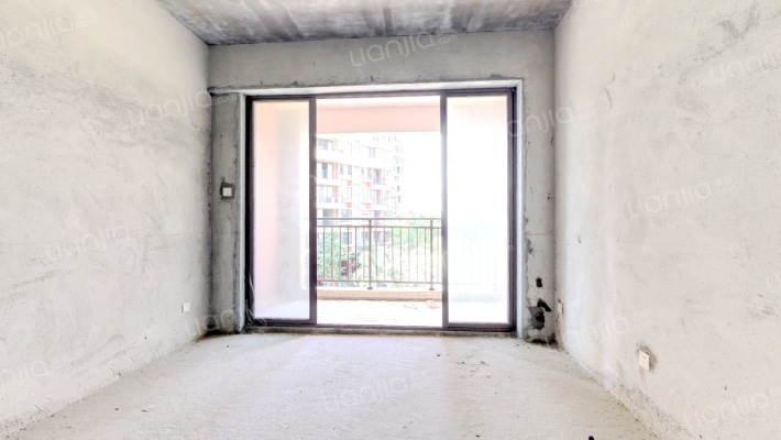 南峰华桂园二手房实景图