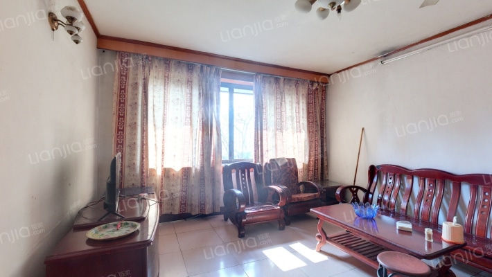 学府小区二手房实景图