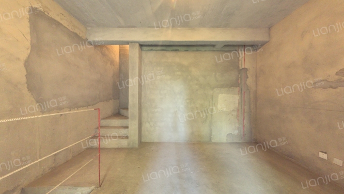 三盛翡俪山二手房实景图