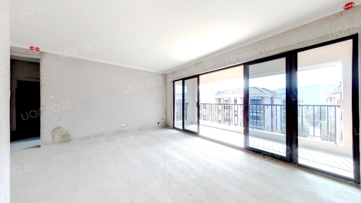 东亚白云湖二手房实景图