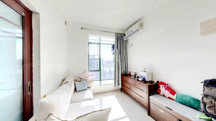 金碧湾二手房实景图